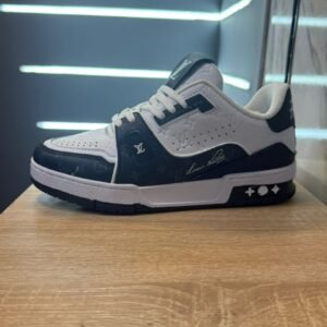 Louis Vuitton White&Black