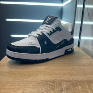 Louis Vuitton White&Black