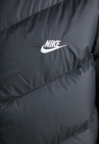 Nike – Black Puffer Jacket