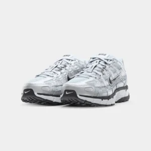 Nike P-6000 – Blanc et Noir